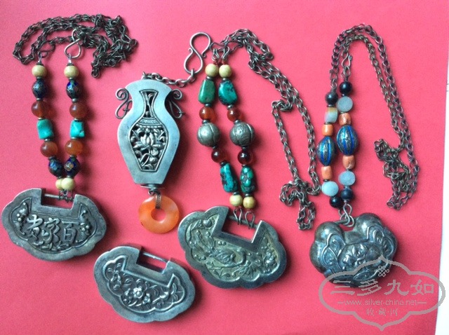Chinese Silver Locks1.JPG