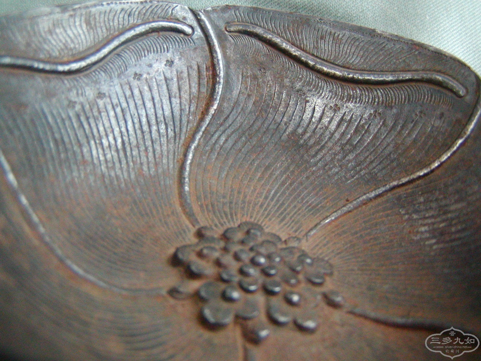 �ھ���11cm  �㾭��4.4cm   �ߣ�3.8cm   ���أ�109g2.jpg