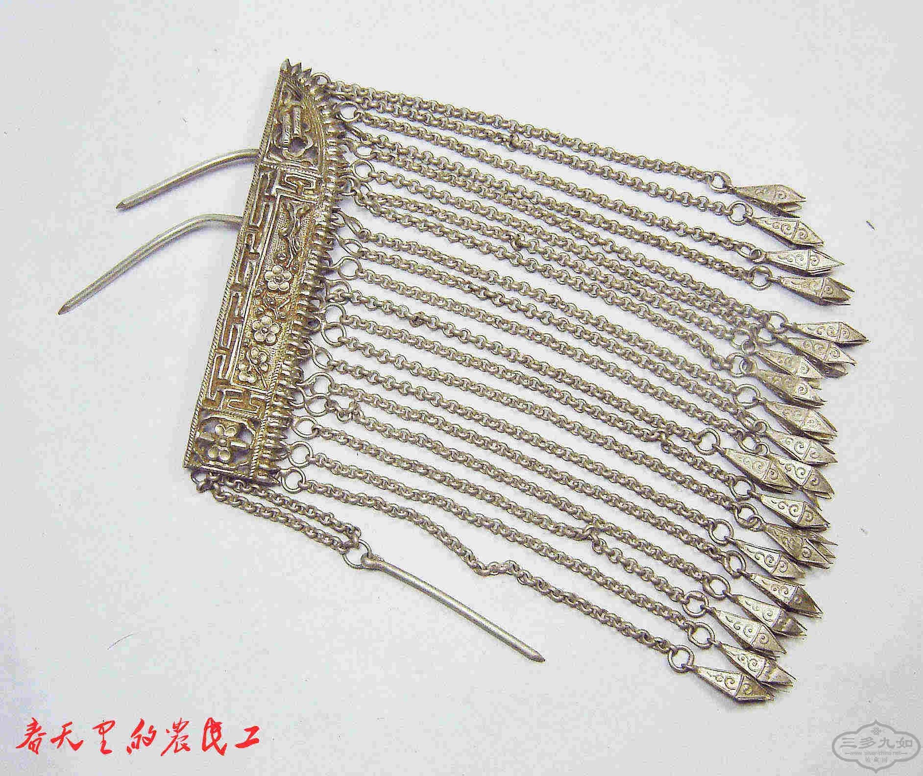 215700c512d51z09ncg2xc.jpg