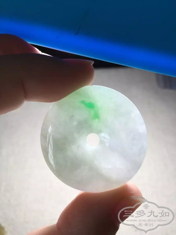 697.jpg