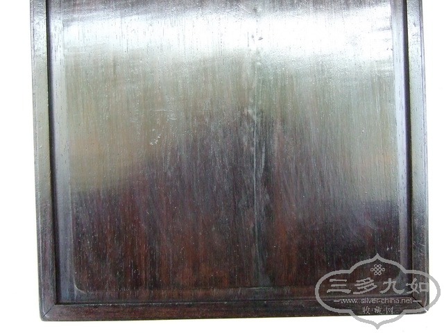 052.JPG