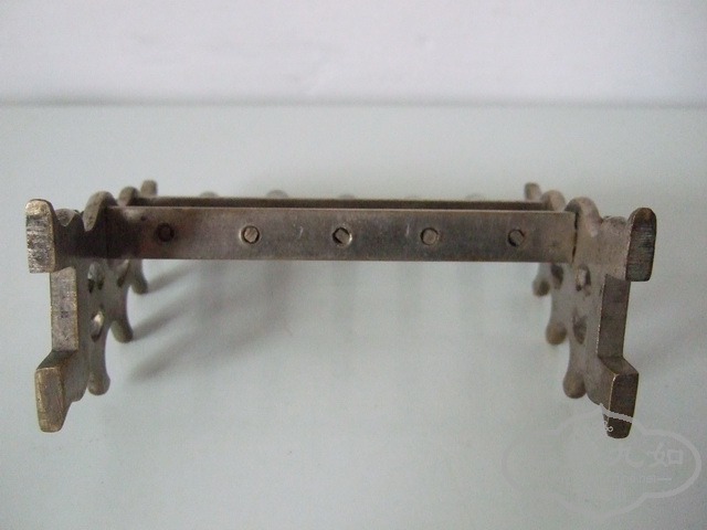 005.JPG
