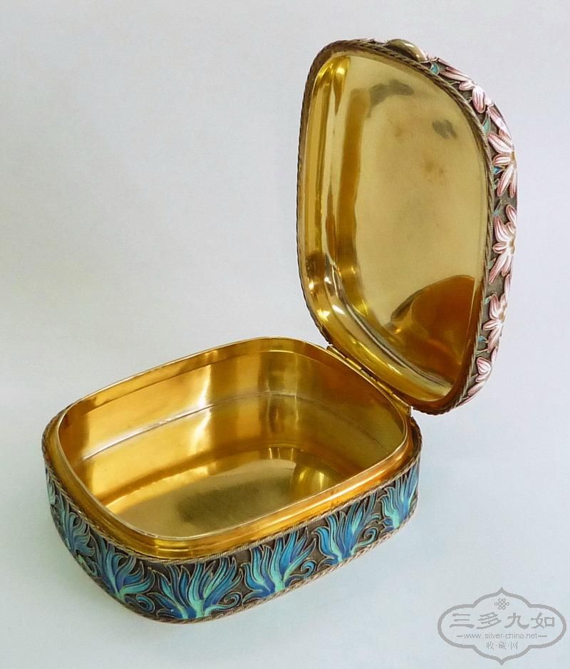RussianBox-8.jpg