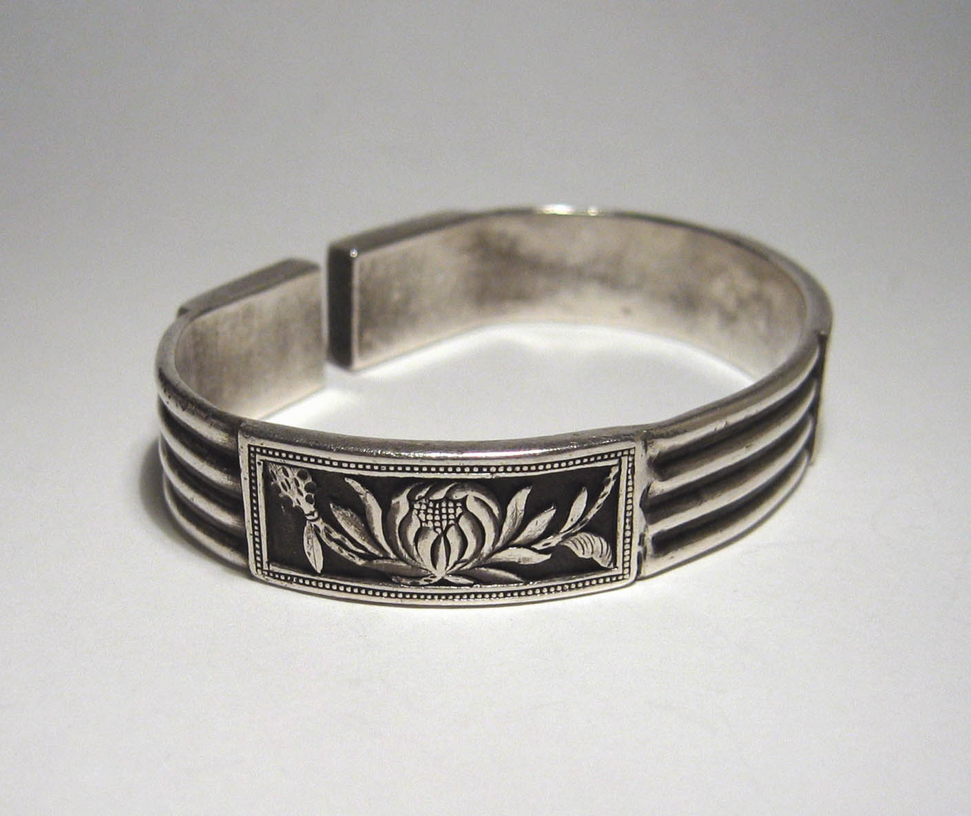 ������ֵ����Ӻͽ�ָ