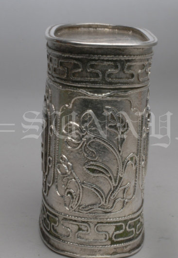 ����-    ���