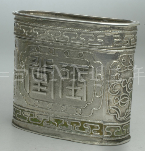 ����-    ���