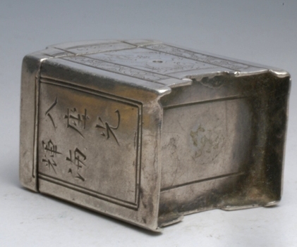 ����-    ���ŵ�����